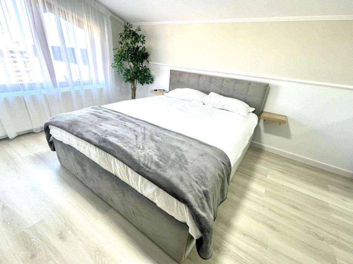 Baneasa Luxury Apartaments 부쿠레슈티 외부 사진